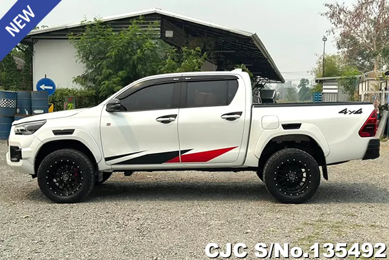 2023 Toyota / Hilux / Revo Stock No. 135492
