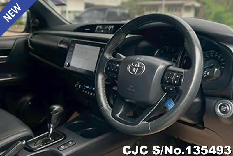 2021 Toyota / Hilux / Revo Rocco Stock No. 135493