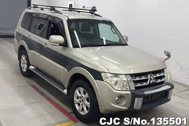 2013 Mitsubishi / Pajero Stock No. 135501