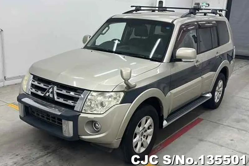2013 Mitsubishi / Pajero Stock No. 135501