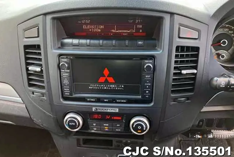 2013 Mitsubishi / Pajero Stock No. 135501