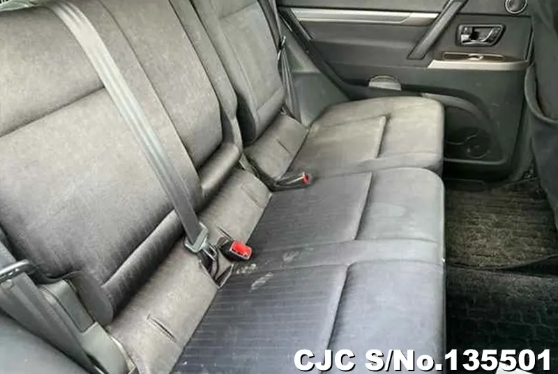 2013 Mitsubishi / Pajero Stock No. 135501