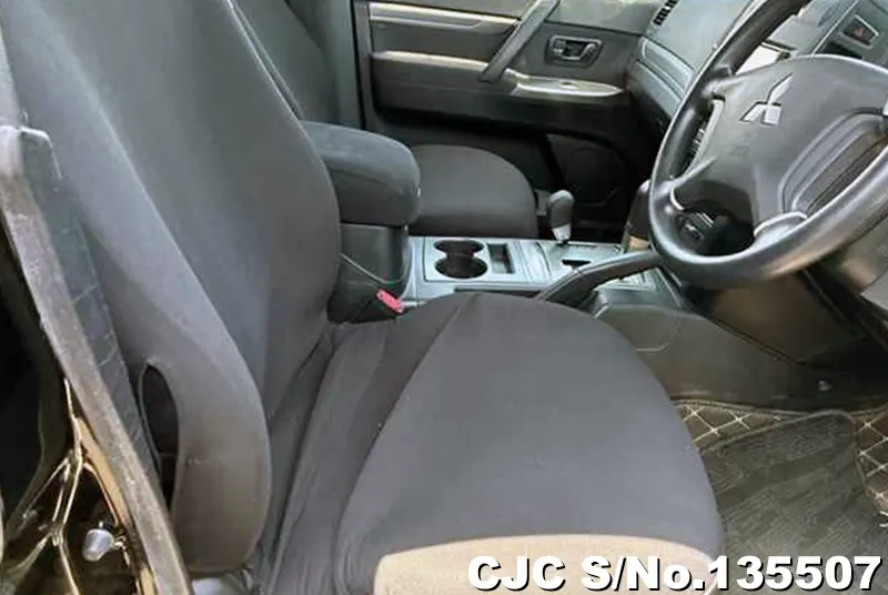 2012 Mitsubishi / Pajero Stock No. 135507