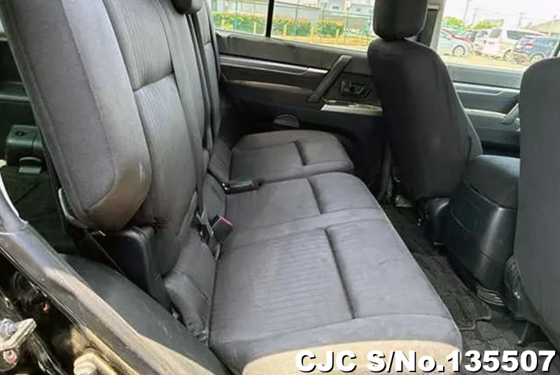 2012 Mitsubishi / Pajero Stock No. 135507
