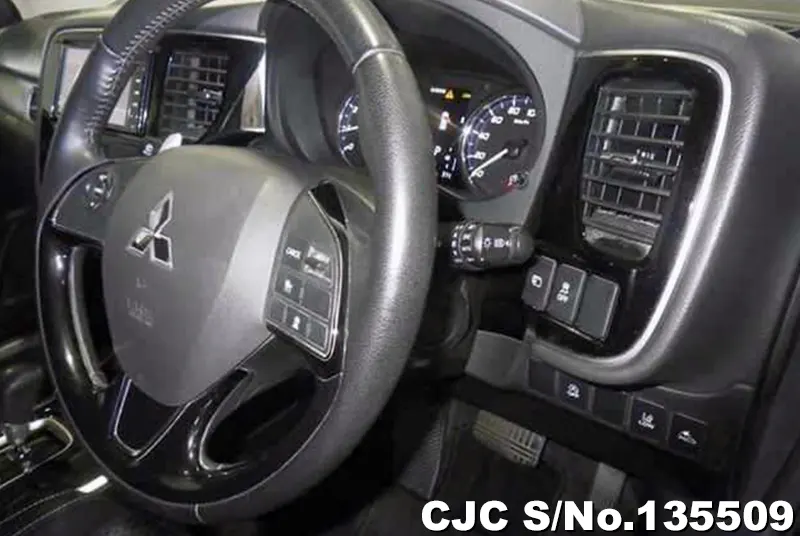 2017 Mitsubishi / Outlander Stock No. 135509