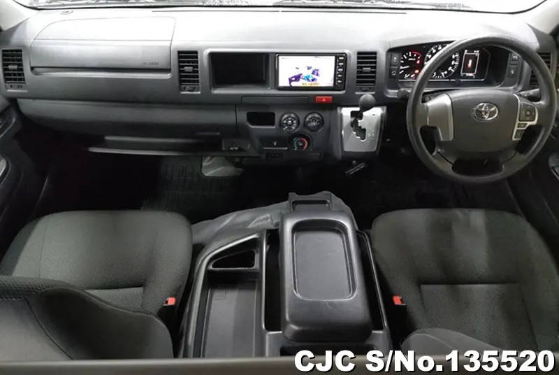 2022 Toyota / Hiace Stock No. 135520