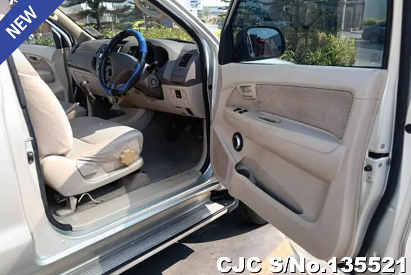 2007 Toyota / Hilux / Vigo Stock No. 135521