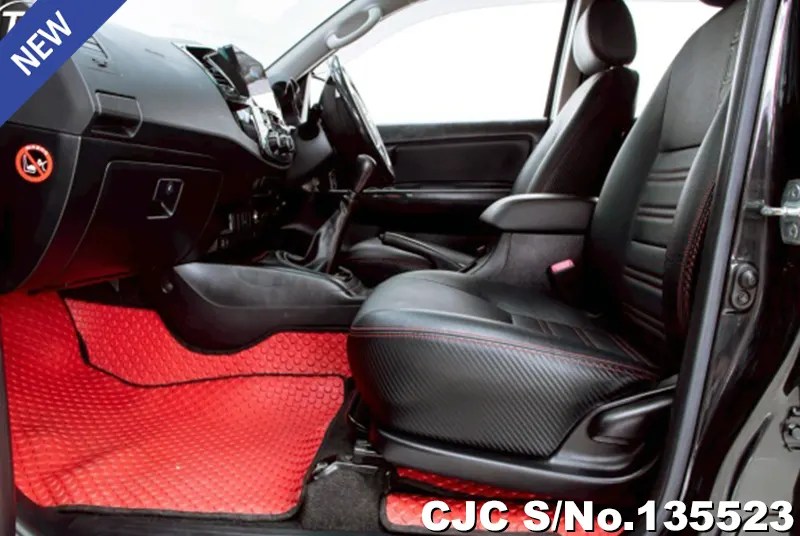 2014 Toyota / Hilux / Vigo Stock No. 135523