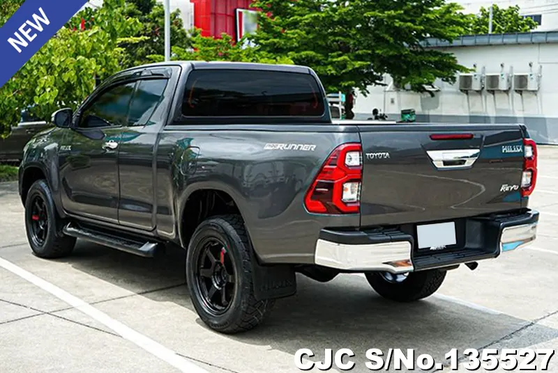 2020 Toyota / Hilux / Revo Stock No. 135527