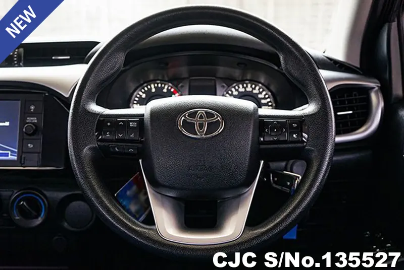 2020 Toyota / Hilux / Revo Stock No. 135527