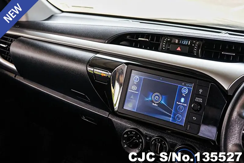 2020 Toyota / Hilux / Revo Stock No. 135527