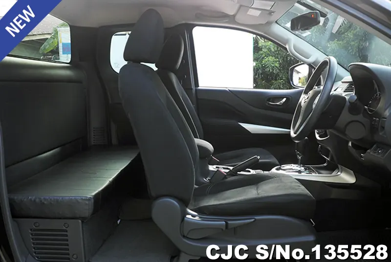 Nissan Navara in Black for Sale Image 8