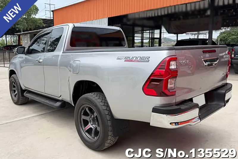 2022 Toyota / Hilux / Revo Stock No. 135529