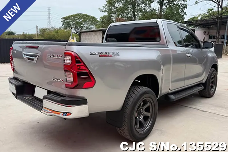 2022 Toyota / Hilux / Revo Stock No. 135529