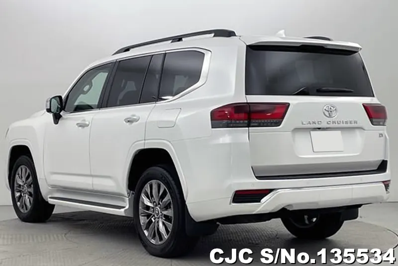 2024 Toyota / Land Cruiser Stock No. 135534