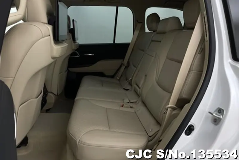 2024 Toyota / Land Cruiser Stock No. 135534