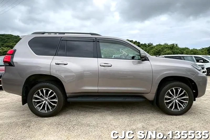 2023 Toyota / Land Cruiser Prado Stock No. 135535