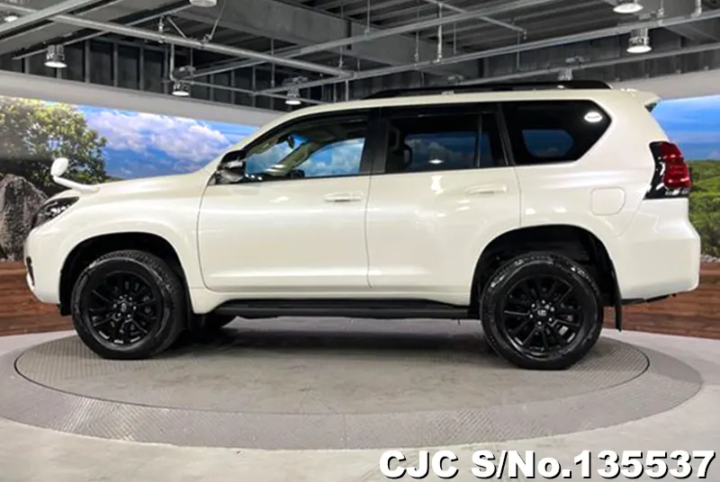 2023 Toyota / Land Cruiser Prado Stock No. 135537