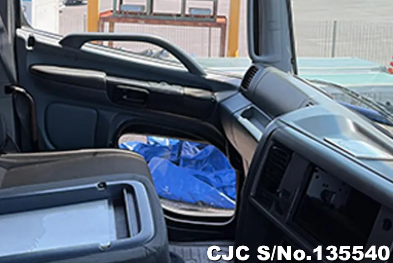 2005 Hino / Profia Stock No. 135540