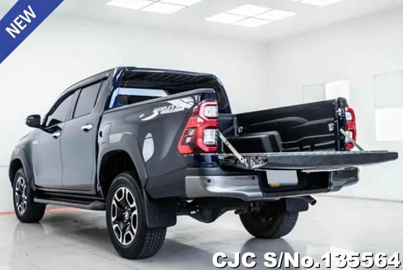 2025 Toyota / Hilux / Revo Stock No. 135564