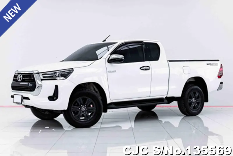 2024 Toyota / Hilux / Revo Stock No. 135569