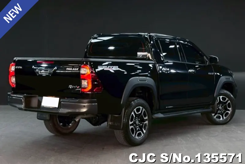 2024 Toyota / Hilux / Revo Stock No. 135571