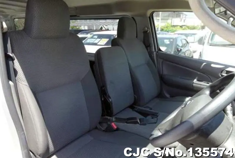 2021 Nissan / Caravan Stock No. 135574