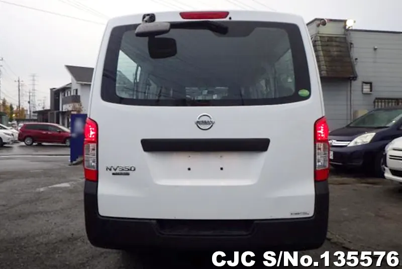 2017 Nissan / Caravan Stock No. 135576