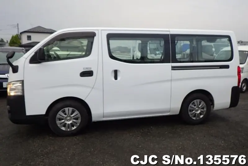 2017 Nissan / Caravan Stock No. 135576