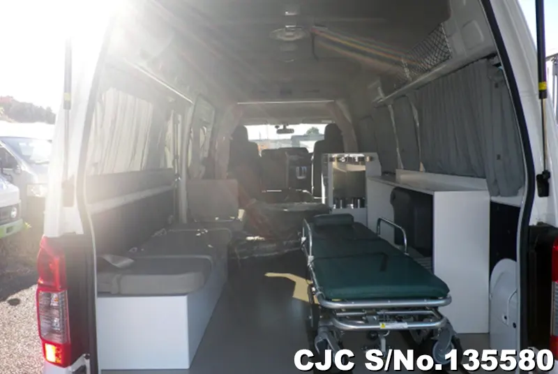 2017 Nissan / Caravan Stock No. 135580