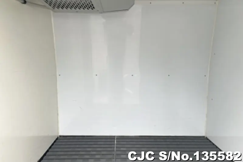 2020 Nissan / Caravan Stock No. 135582