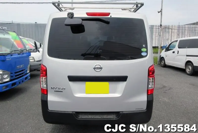 2017 Nissan /  Stock No. 135584
