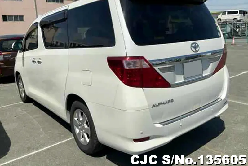 2014 Toyota / Alphard Stock No. 135605
