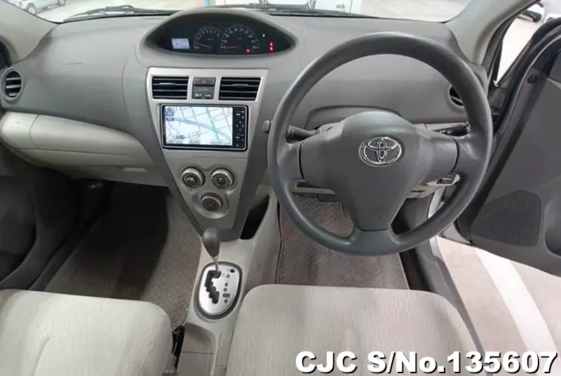 2009 Toyota / Belta Stock No. 135607