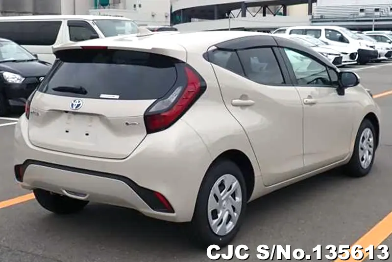 2025 Toyota / Aqua Stock No. 135613