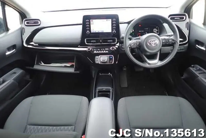 2025 Toyota / Aqua Stock No. 135613
