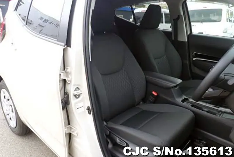 2025 Toyota / Aqua Stock No. 135613