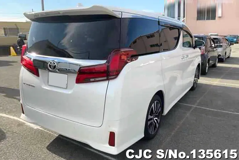 2023 Toyota / Alphard Stock No. 135615