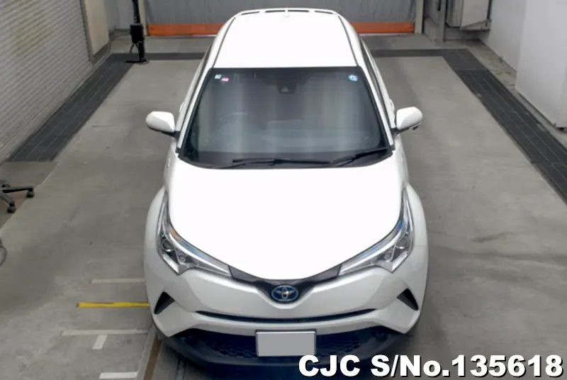 2017 Toyota / C-HR Stock No. 135618