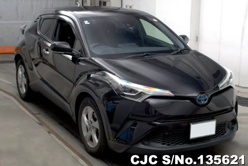 2018 Toyota / C-HR Stock No. 135621