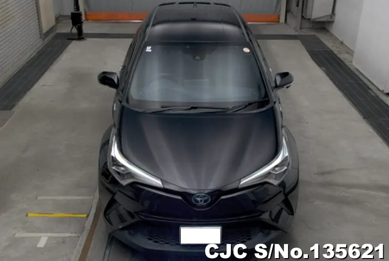 2018 Toyota / C-HR Stock No. 135621
