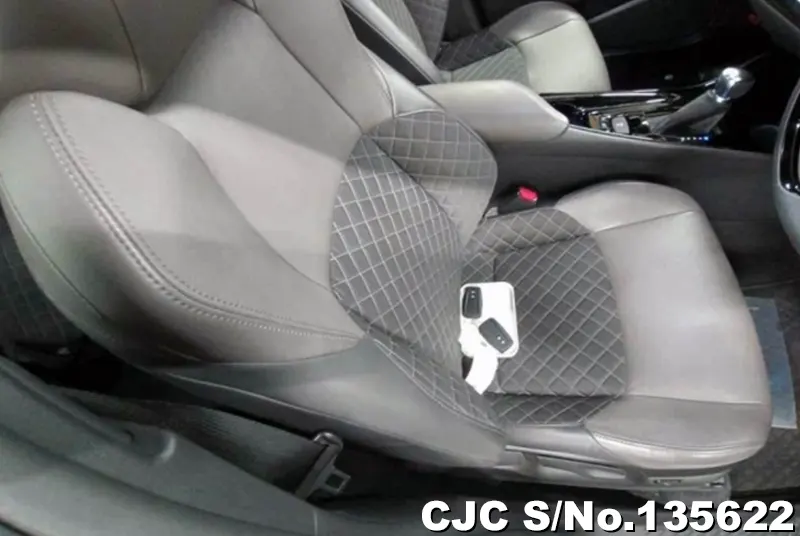 2023 Toyota / C-HR Stock No. 135622