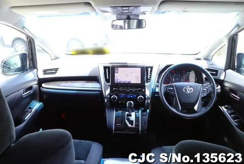 2022 Toyota / Alphard Stock No. 135623