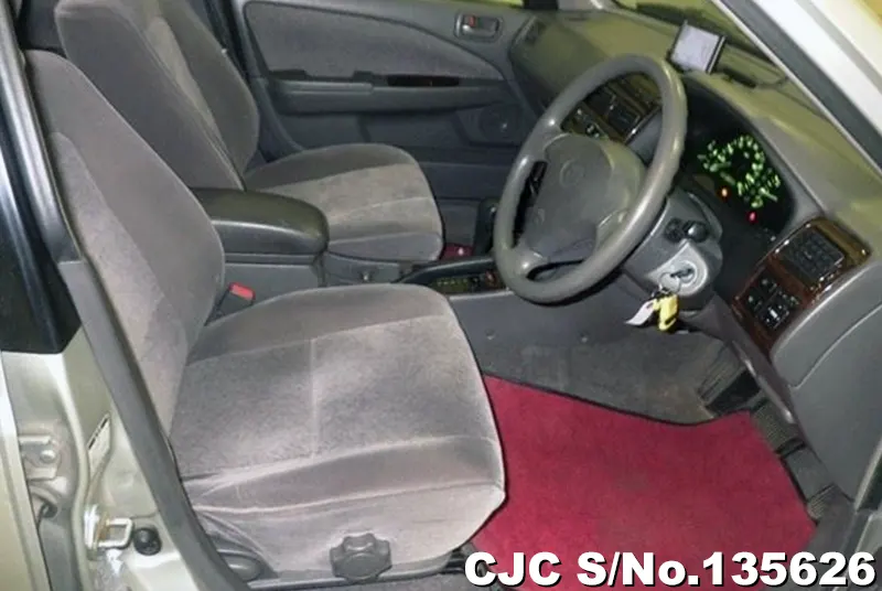 2001 Toyota / Corona Premio Stock No. 135626
