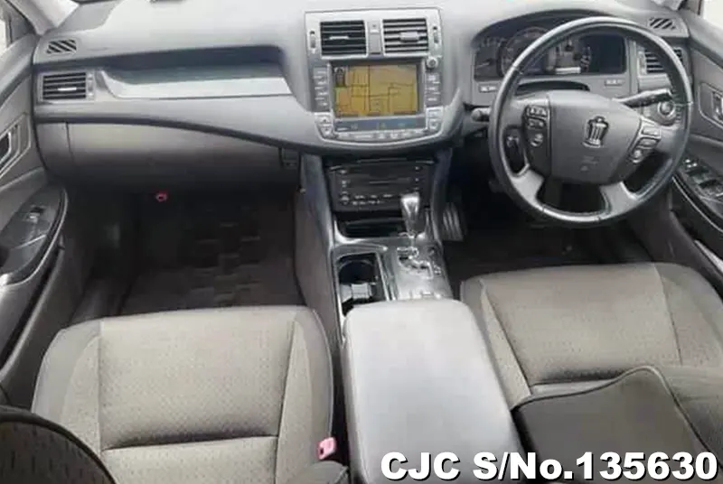 2009 Toyota / Crown Stock No. 135630