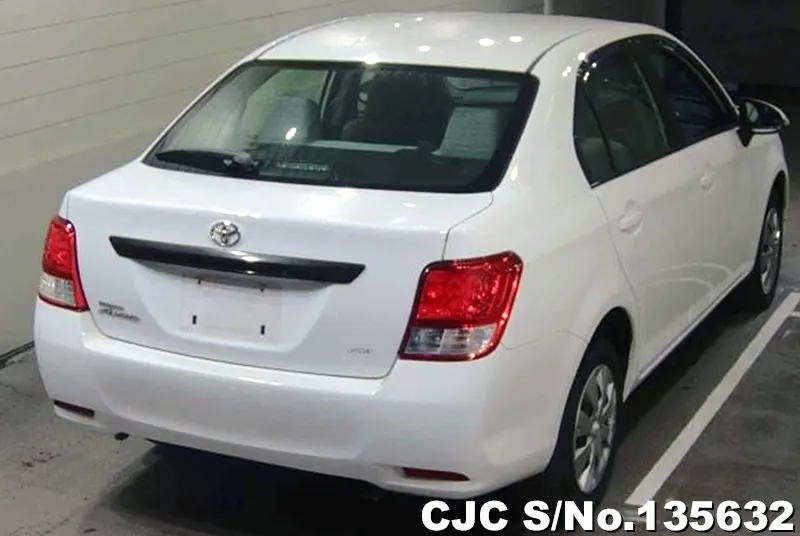 2013 Toyota / Corolla Axio Stock No. 135632
