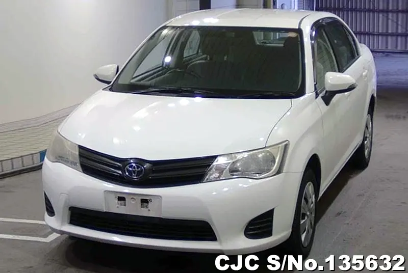 2013 Toyota / Corolla Axio Stock No. 135632