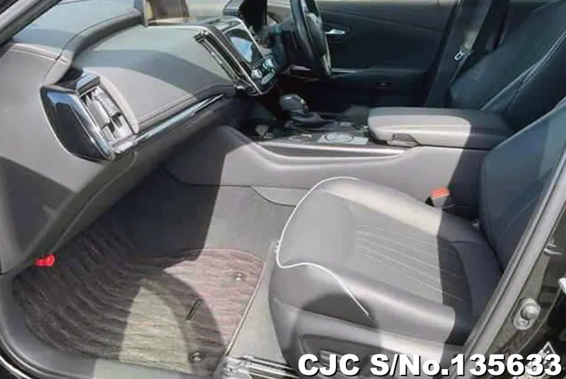 2018 Toyota / Crown Stock No. 135633