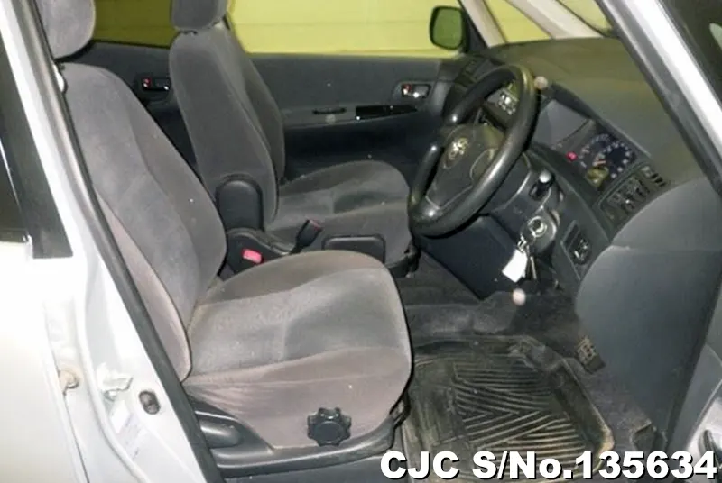 2007 Toyota / Spacio Stock No. 135634