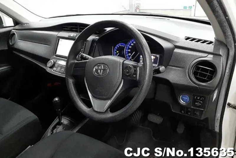 2020 Toyota / Corolla Axio Stock No. 135635